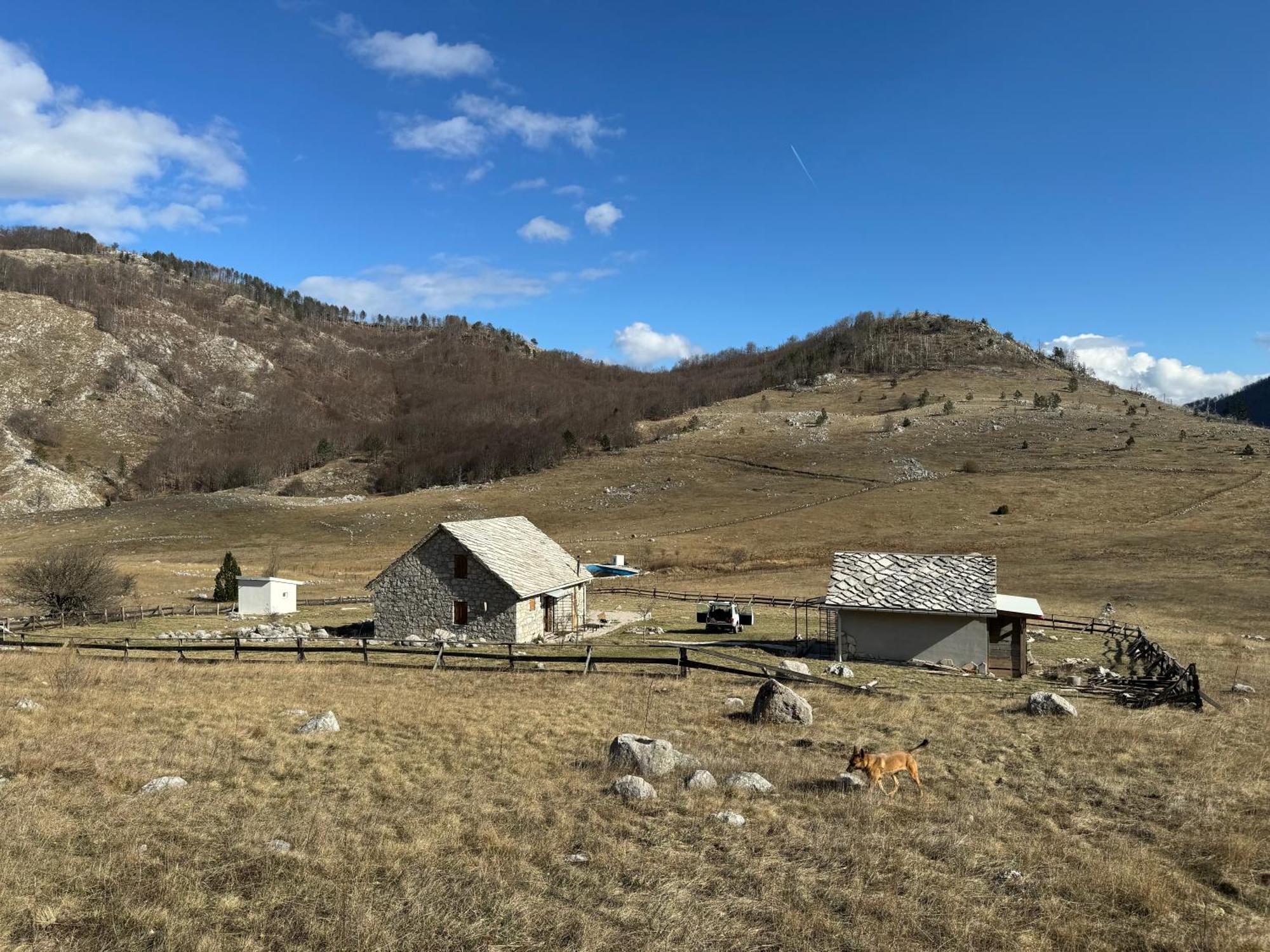 Mountain House Varda Ledenice Ngoại thất bức ảnh